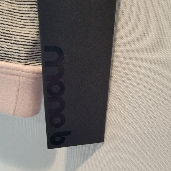 NWT Mono B Black & White Striped Racerback Padded Spandex Sports Bra Sz SM - Picture 3 of 7